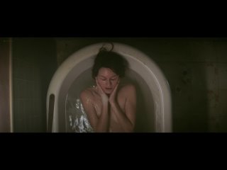 Наоми Уоттс (Naomi Watts) голая в фильме «Самоизоляция» (2019)