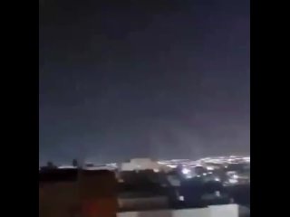 Иранские СМИ активно тиражируют фрагмент записи прилёта одной из иранских боеголовок по цели в Израиле, где запечатлено выполнен