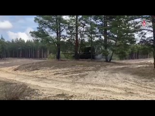 ️T-72B3 tanks destroy AFU ammunition depot on right bank of Dnepr River - Russian Defense Ministry