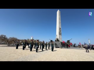 На горе Митридат в Керчи прошел митинг в честь 80-летия освобождения города от фашистских захватчиков