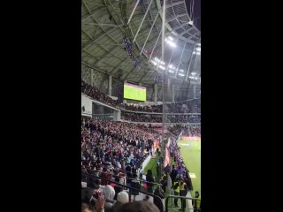 Российские и сербские болельщики вместе поют «Катюшу»