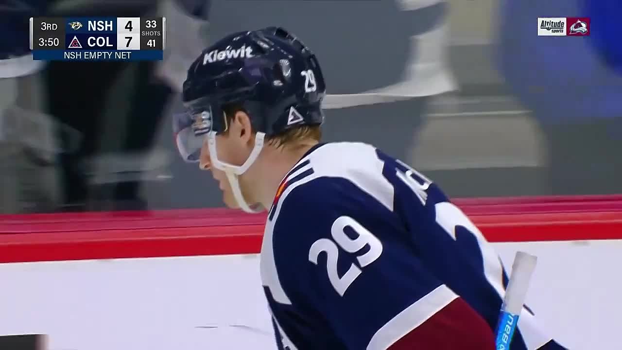 Video: Nathan MacKinnon ENG <a class=