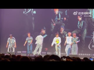 BOYSTORY  NCT DREAM Smoothie + ILLIT Magnetic + LE SSERAFIM Smart Dance Cover JI Tour in Hangzhou