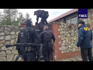 Ayer, una comisión mixta del Servicio federal de seguridad (FSB) de Rusia y de la policía entró en un museo privado en el pueblo