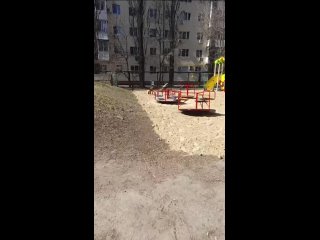 В Батайске продолжается благоустройство детских игровых площадок
