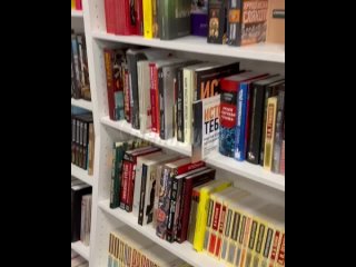 Время идет, а книжки все продаются — труды иноагентов по-прежнему спокойно себя чувствуют на полках книжных магазинов Московской
