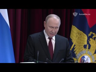 ️ Владимир Путин проводит ежегодное расширенное заседание коллегии МВД — главное из встречи президента с сотрудниками ведомства