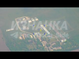 Ракетный удар по ангарам с БПЛА на аэродроме Каменка в Днепропетровске