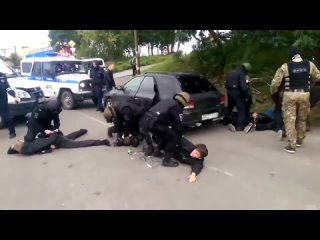 РАБОТАЕТ ОМОН жёсткое задержание оперативная съёмка  POLICE  SPECIAL FORCES