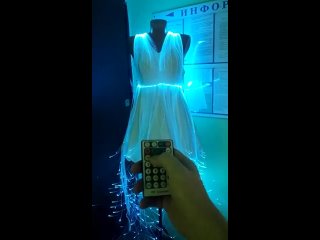Светящееся платье из оптоволокна. Оптоволоконное платье