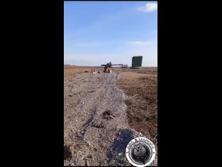 Севернее Марьинки, направление на Красногоровку

Наш расчёт станкового противотанкового гранатомёта СПГ-9 “Копьё“ с дистанции в