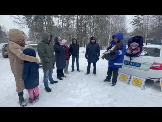 Дети в автомобилях должны перевозиться правильно и безопасно в любую погоду!