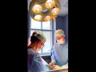 Мы - пластические хирурги - применяем запатентованные методики и высокотехнологичное оборудование, которое соответствует высоким