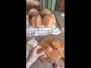 Видео от Ладушкин хлеб. Домашний хлеб на закваске..