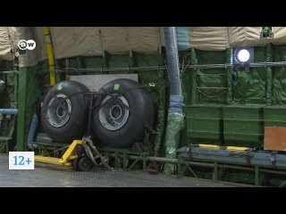 Ан-124 _Руслан__ Самый большой в мире серийный грузовой самолет расстается с российским прошлым