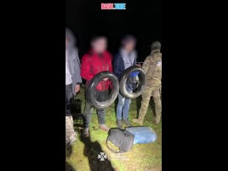 🇺🇦 Трое украинцев пытались доплыть до Румынии на надувных камерах для шин