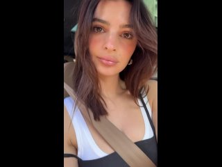 Эмили Ратаковски (Emily Ratajkowski)