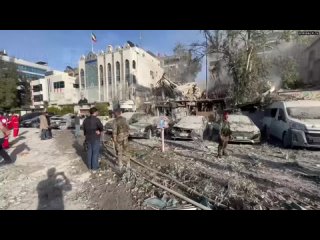 Израиль обстрелял центр Дамаска в Сирии: удар пришёлся на территорию иранского посольства, передаёт