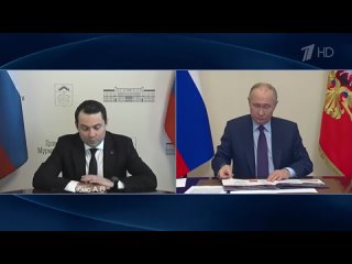 Владимир Путин пообщался с главой Крыма и с мурманским губернатором, выздоравливающим после нападения