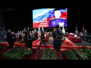 Прощание в Оренбурге с погибшими под Ивановом членами экипажа Ил-76.