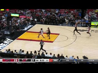 Jaime with the steal and the PERFECT pass to Delon for 2