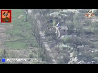 Gli artiglieri di Kuban continuano a fornire supporto di fuoco alle unità del 1° corpo d’armata di Donetsk nel villaggio di Kras