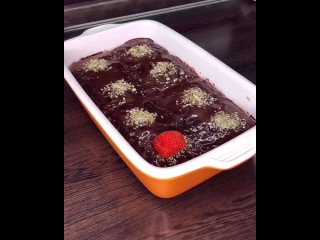 ДЕСЕРТ С БОГАТЫМ ШОКОЛАДНЫМ ВКУСОМ