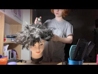 Процесс укладки парика на Луффи