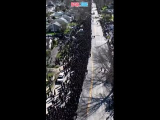 🇺🇸 Масштабная похоронная процессия в честь погибшего офицера полиции Нью-Йорка Джонатана Диллера