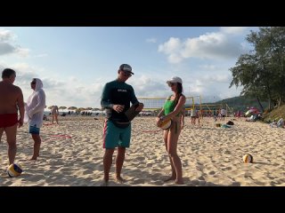 Видео от VolleyFamily - пляжный волейбол