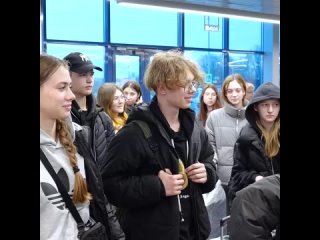 Сегодня утром дети из Белгорода приехали в Омск. Для ребят подготовили образовательную и познавательную программу