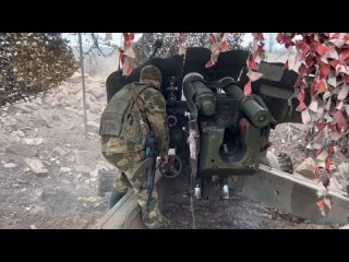 ▶️ Артиллеристы Тульского десантного соединения в ходе спецоперации на Украине нанесли огневое поражение по целям ВСУ на северск
