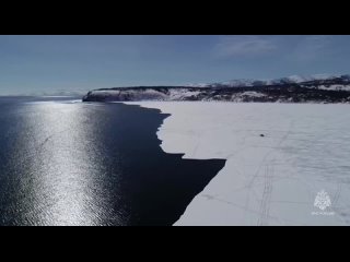 Сотрудники МЧС России провели обследование ледового поля в бухте Гертнера?