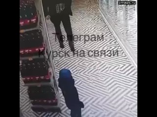 С четырёхлетним мальчиком, на которого напал пьяный мужчина в супермаркете в Курской области, всё хо
