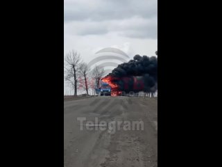 Дрон-камикадзе попал в Газель в Белгородской области, произошёл взрыв, машина загорелась, водитель и пассажир не пострадали,