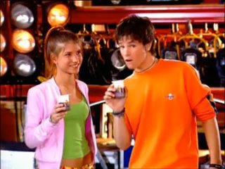 Камила и Фелипе в рекламе йогурта 2003