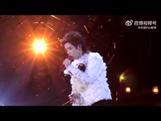 [fancam] Хочу любить этот мир 《好想爱这个世界啊》 cr 木枝Per新芽 [Муссон Макао 季风音乐会] Хуа Ченьюй 华晨宇 24-02-2024