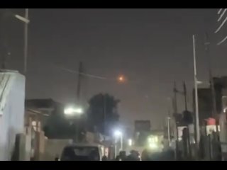 ⚡️Первые кадры запуска крылатых ракет по Израилю — видео из Ирака.