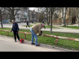 Васильевские коммунальщики ежедневно трудятся над благоустройством города