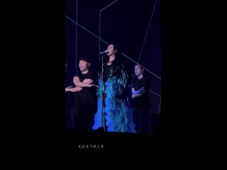 [fancam] Концерт Чжан Чжэханя «Первобытный театр» в Гонконге - 环绕 Surround ()