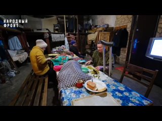 Народный фронт привез три тонны гуманитарной помощи в приют для бездомных в Бердянске