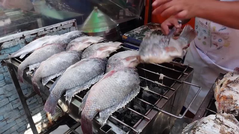 Рай уличной еды От Рыбного рынка к Ночному рынку , Тайская