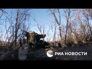 🇷🇺🇺🇦Кадры боевой работы расчётов пушек “Гиацинт-Б“ группы войск “Запад“ в приграничном с Белгородской областью районе.