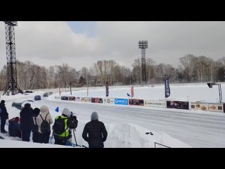На стадионе Запсибовец прошли учебно-тренировочные сборы Кубок Ретропарка по ледовым трековым гонкам:Результаты:Класс А-