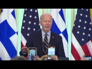 🇺🇸   Biden no puede seguir el ritmo del teleprónter