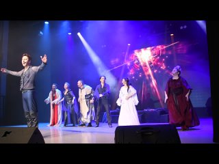 Программа «МЮЗИКЛ-ШОУ»  легендарных «НОТР ДАМ де ПАРИ» и «Ромео и Джульетта» в Котласе -  “Выход артистов на сцену-2“ (отрывок)