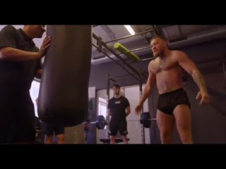 Фрагмент тренировки Конора Макгрегора в преддверии #UFC303