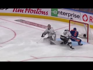 Видео от Oilers Road: slippery oil spills