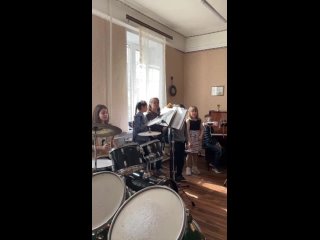 Юные музыканты из ДМШ 1 поздравляют Волжский с юбилеем и дарят ему свои таланты!