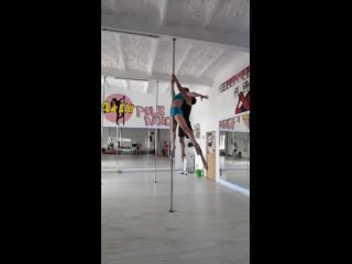 Видео от Pole dance - Студия танца на пилоне, Калининград